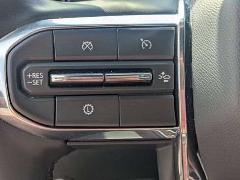 Used 2026 GMC Terrain Elevation w/ Elevation Premium Package FWD image 17