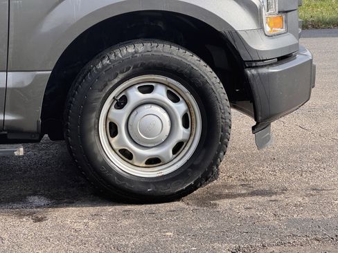 Used 2015 Ford F150 XL w/ Equipment Group 101A Mid image 4