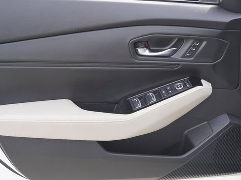 Used 2023 Honda Accord Touring image 25