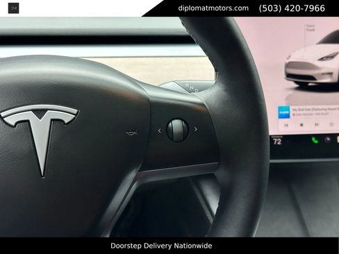 Used 2023 Tesla Model Y Long Range image 34