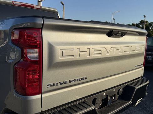 Certified 2025 Chevrolet Silverado 1500 Custom Trail Boss AWD/4WD image 8