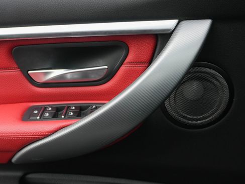 Used 2018 BMW 340i Sedan image 16