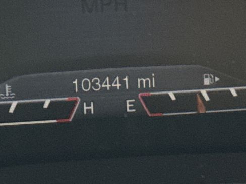 Used 2018 Jeep Cherokee Overland w/ Technology Group FWD image 21