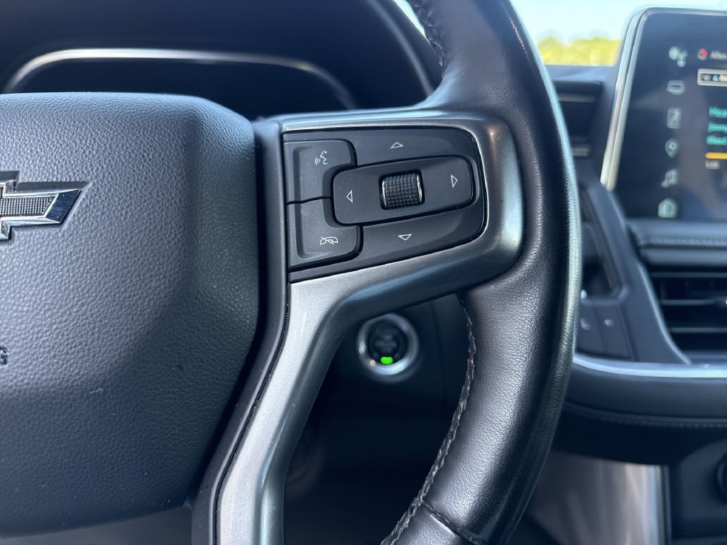 Used 2024 Chevrolet Suburban Z71 w/ Luxury Package AWD/4WD image 16