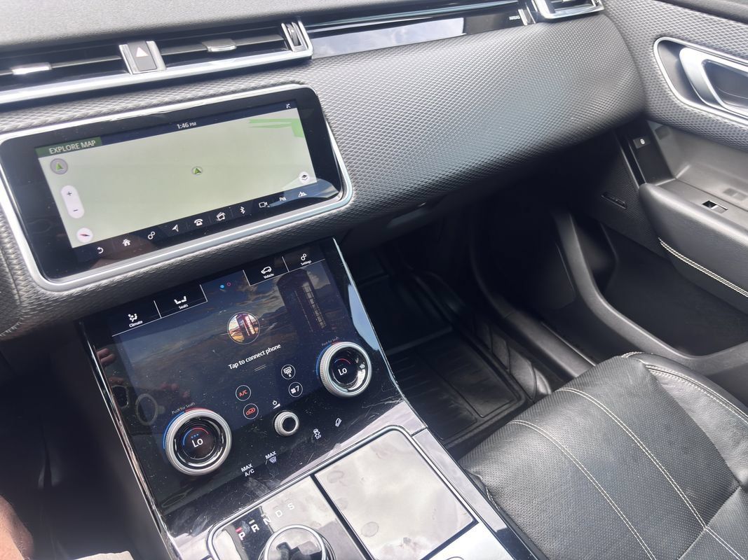 Used 2018 Land Rover Range Rover Velar S AWD/4WD image 38