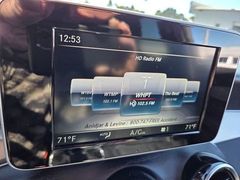 Used 2019 Mercedes-Benz GLC 300 GLC 300 image 30