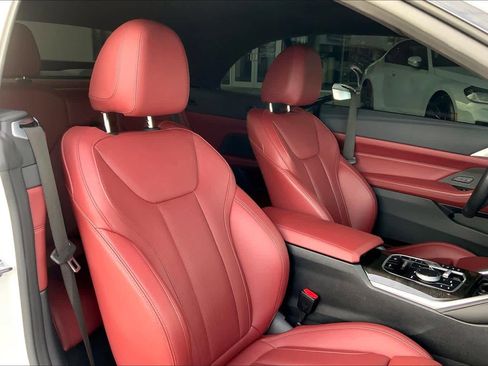 Certified 2024 BMW 430i Convertible w/ M Sport Package image 8