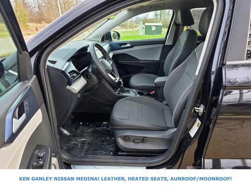 Used 2024 Volkswagen Taos SE image 40