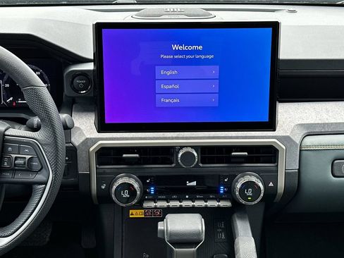 Certified 2025 Toyota Tacoma 4x4 Double Cab Hybrid image 17