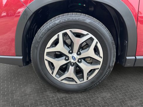 Certified 2024 Subaru Forester Premium AWD/4WD image 17