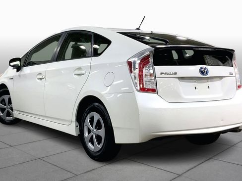 Used 2014 Toyota Prius Two image 11