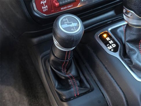 Certified 2019 Jeep Wrangler Unlimited Rubicon image 32