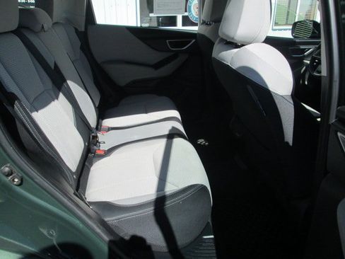 Used 2023 Subaru Forester AWD/4WD image 12
