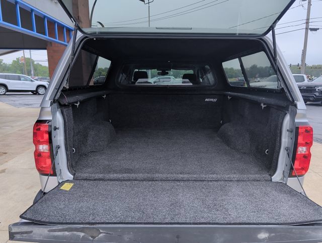 Used 2018 Chevrolet Silverado 1500 LT w/ LT Eassist Package AWD/4WD image 21