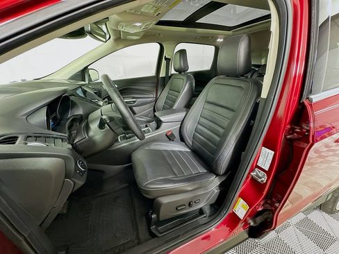 Used 2019 Ford Escape Titanium FWD image 25