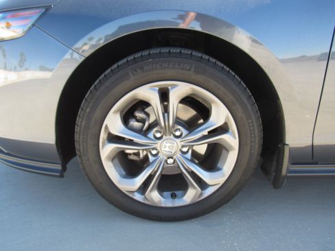 Used 2024 Honda Accord EX image 5