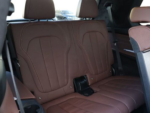 Used 2020 BMW X7 M50i w/ Cold Weather Package image 36
