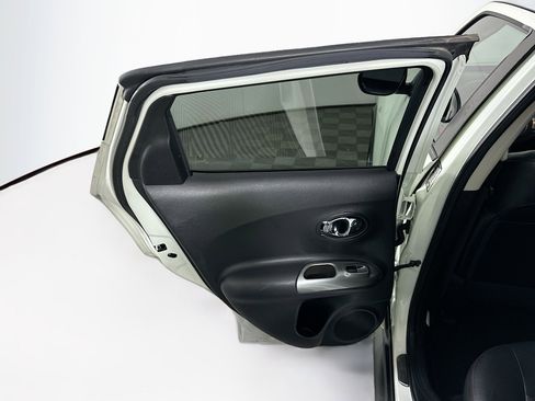 Used 2012 Nissan Juke SL image 27
