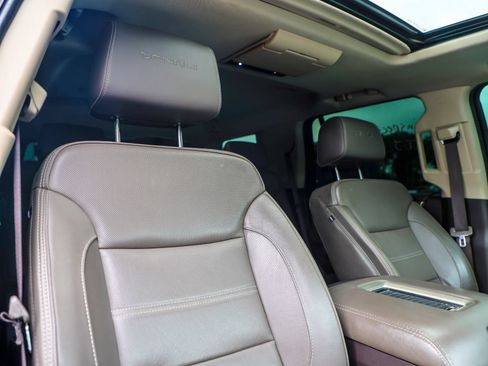 Used 2020 GMC Yukon Denali w/ Denali Ultimate Package AWD/4WD image 10