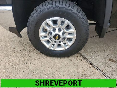 Used 2024 Chevrolet Silverado 2500 LT image 33