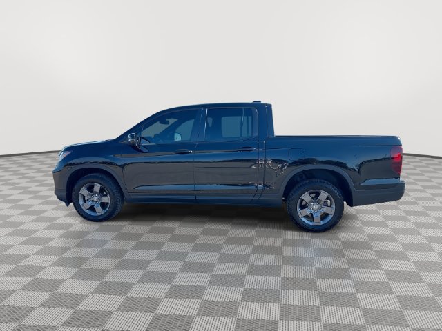 Used 2025 Honda Ridgeline TrailSport image 8