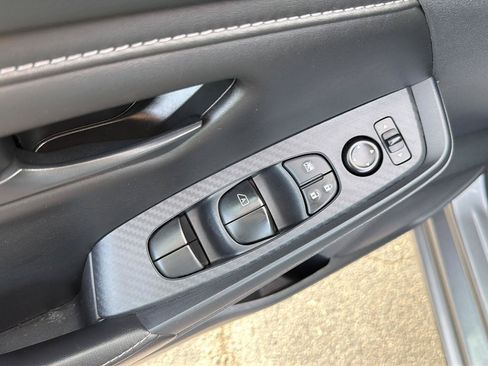 Used 2024 Nissan Sentra S FWD image 30