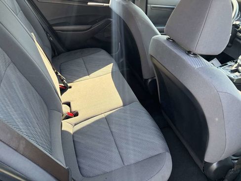 Used 2021 Kia Seltos LX AWD/4WD image 24