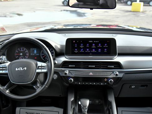 Used 2022 Kia Telluride LX image 35