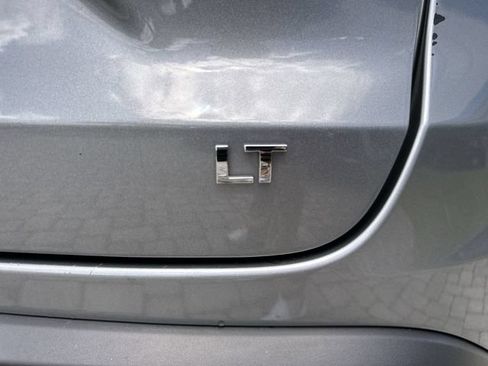 Used 2024 Chevrolet Trax LT FWD image 38