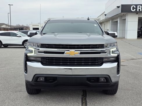 Used 2021 Chevrolet Silverado 1500 LT image 2