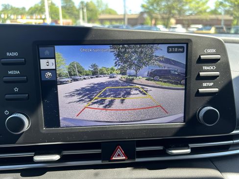 New 2026 Hyundai Elantra Hybrid FWD image 51