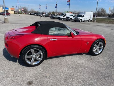 Used 2006 Pontiac Solstice Convertible w/ Premium Package image 11