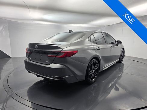 Used 2025 Toyota Camry XSE image 4