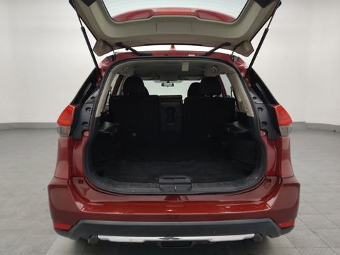 Used 2017 Nissan Rogue S image 29