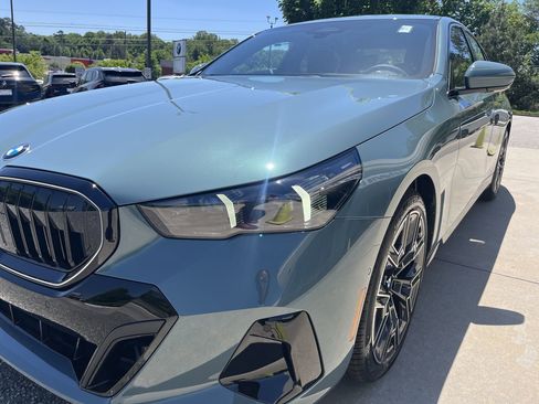 New 2026 BMW 530i w/ M Sport Package RWD image 11