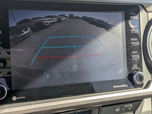 Used 2022 Toyota Tacoma SR5 image 18