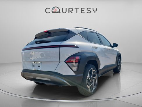 New 2026 Hyundai Kona SEL Premium image 3