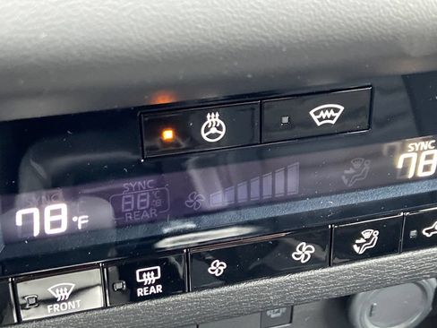 New 2026 Mitsubishi Outlander SE AWD/4WD image 28