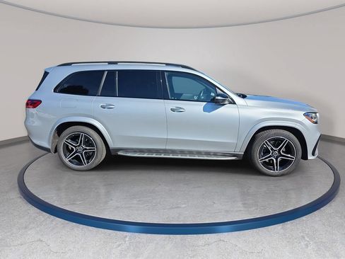 Used 2025 Mercedes-Benz GLS 450 4MATIC w/ AMG Line Exterior image 5
