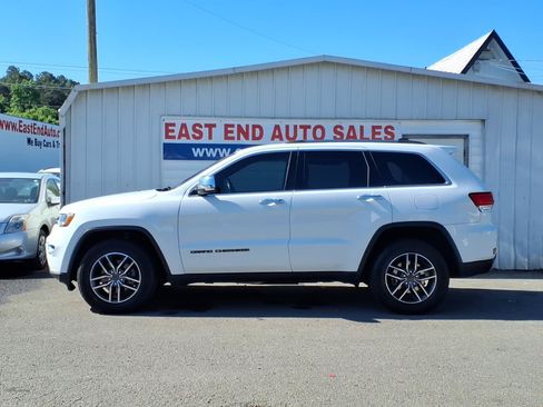 Used 2019 Jeep Grand Cherokee Limited AWD/4WD image 2