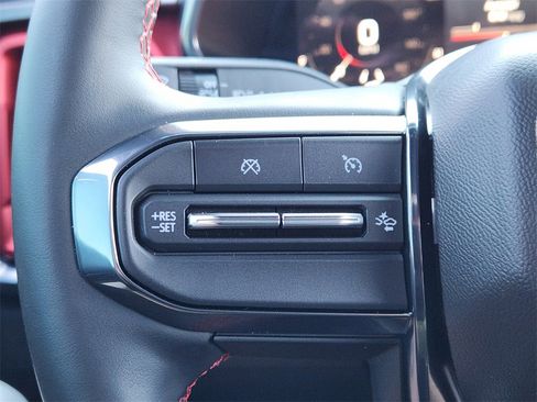 Certified 2024 GMC Canyon AT4X image 26