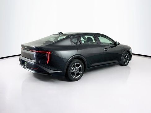 Used 2025 Kia K4 FWD image 9