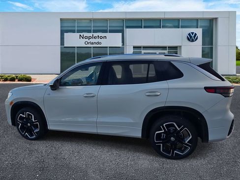 New 2026 Volkswagen Tiguan SEL R-Line image 8