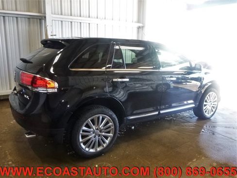 Used 2015 Lincoln MKX FWD w/ Equipment Group 102A image 3