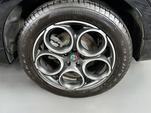 Used 2024 Alfa Romeo Tonale Ti w/ Active Assist Package AWD/4WD image 32