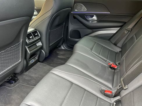 Certified 2025 Mercedes-Benz GLE 450e 4MATIC image 11