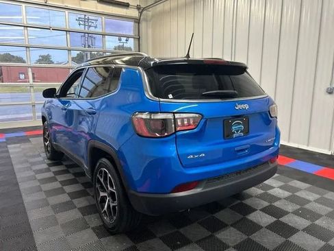Used 2025 Jeep Compass Limited AWD/4WD image 5