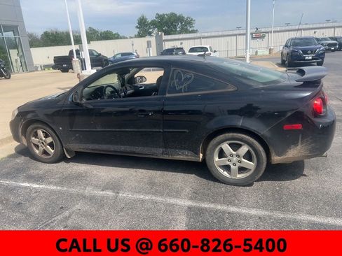 Used 2009 Chevrolet Cobalt LT w/ My Link Package FWD image 4