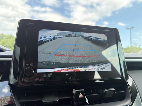 Used 2024 Toyota Corolla LE FWD image 7