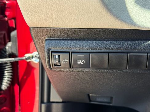 Used 2025 Toyota Corolla LE FWD image 19